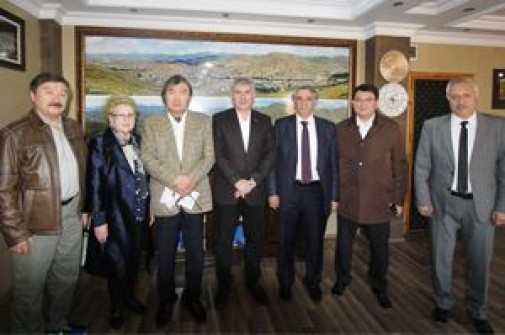 Kazakistan Heyetinden Başkanımıza Ziyaret