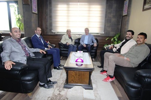 Ünlü Şairden Belediye Başkanımıza Ziyaret