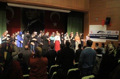 İşaret Dili Kursunu Tamamlayan Kursiyerlere Sertifikaları Verildi