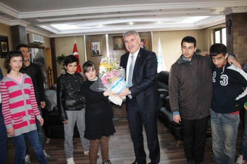 Özel Öğrencilerden Belediye Başkanımıza Ziyaret