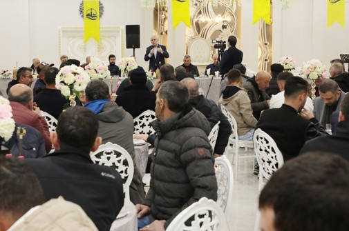 BELEDİYE BAŞKANIMIZ PERSONELİ İLE İFTARDA BİR ARAYA GELDİ