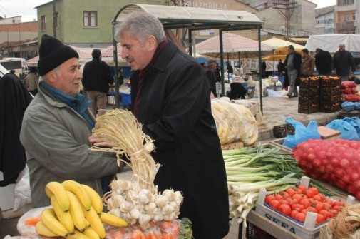 Belediye Başkanımız Çalışma Alanları ve Halk Pazarında İncelemelerde Bulundu