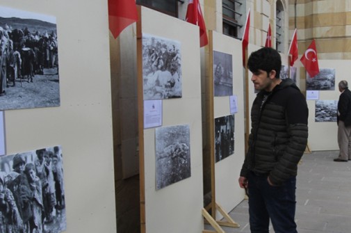 “Bayburt’ta Ermeni Mezalimi’’  Konulu Fotoğraf Sergisi Yakutiye Cami Bahçesine Taşındı