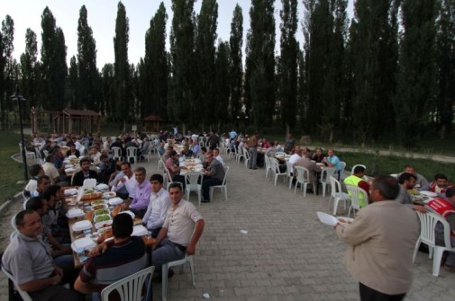 Bayburt Belediyesi İftarda Bir Araya Geldi