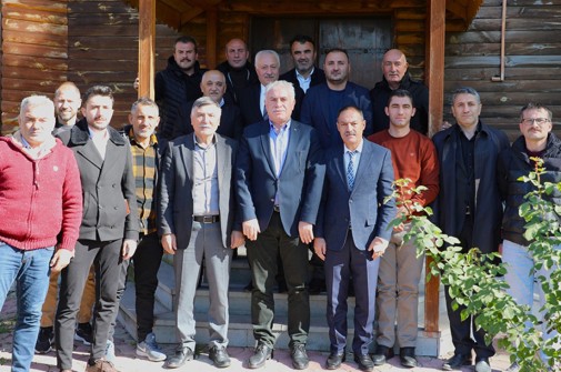 BELEDİYE BAŞKANIMIZ AMATÖR SPOR KULÜP YÖNETİCİLERİ İLE BİR ARAYA GELDİ